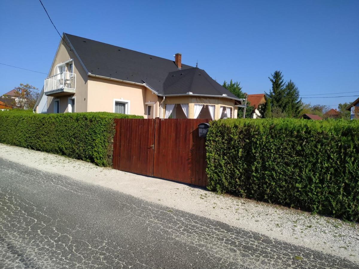 Ferienwohnung Orient Relax Garden Keszthely Exterior foto